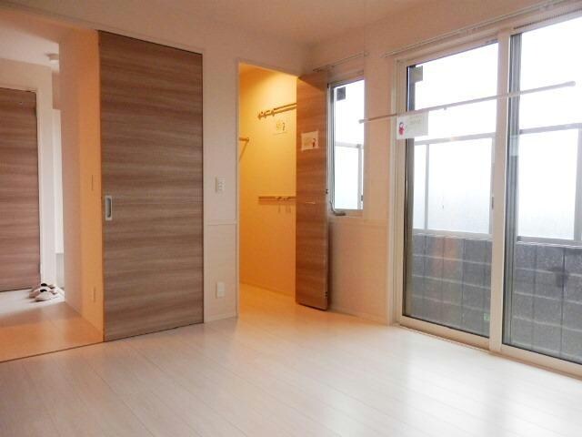 メイプル成章の物件内観写真