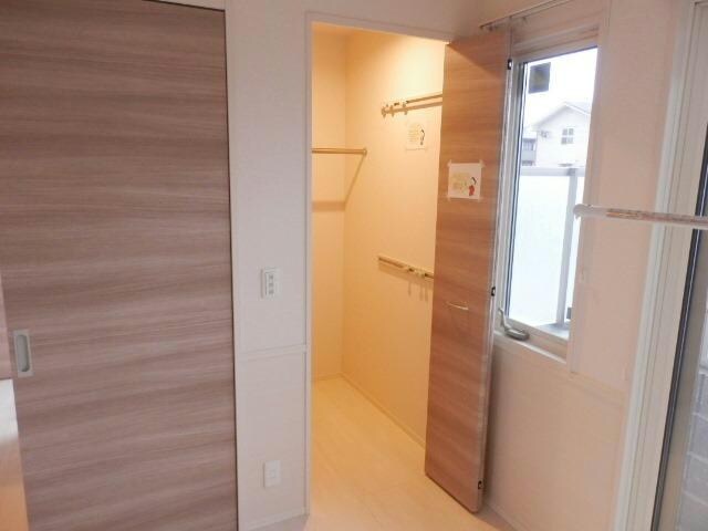 メイプル成章の物件内観写真