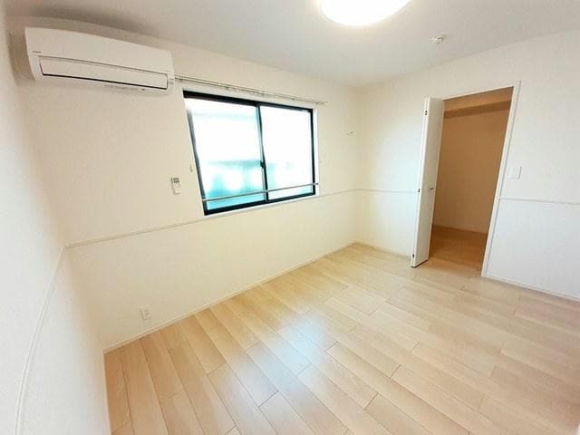 ノバリチェスメゾンの物件内観写真