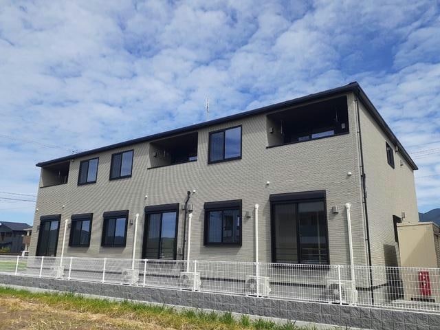 インペリアルの物件外観写真