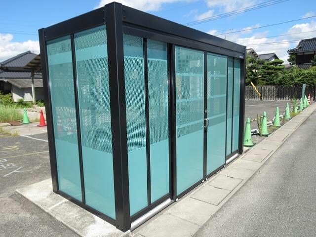 バリュージュサンヨーの物件外観写真