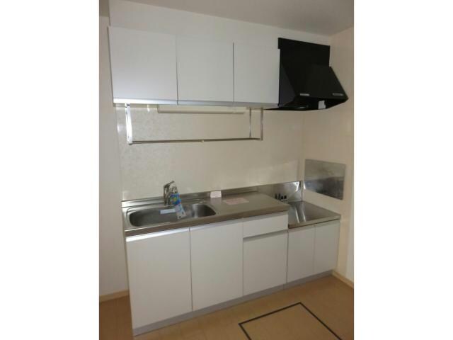 クリスタルローズA・Bの物件内観写真