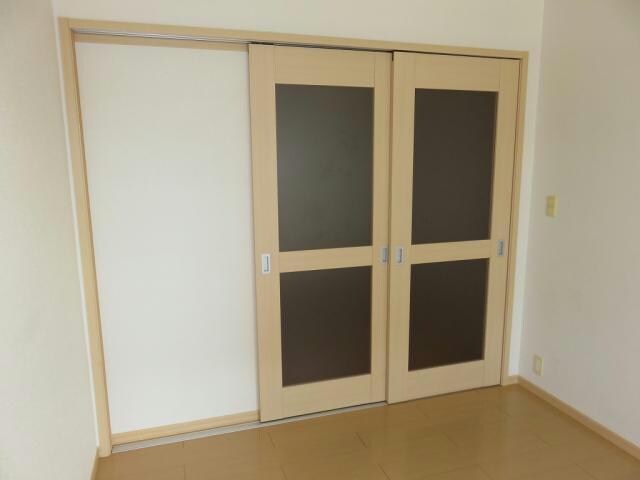 クリスタルローズA・Bの物件内観写真