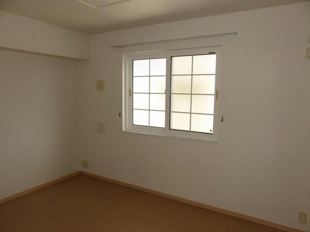 クリスタルローズA・Bの物件内観写真