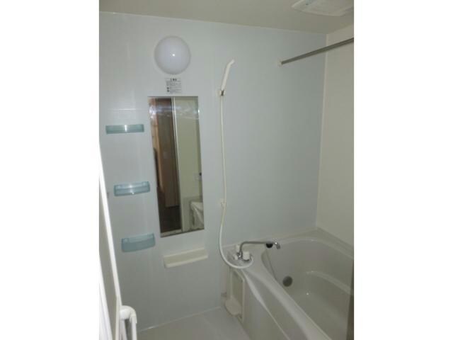 クリスタルローズA・Bの物件内観写真