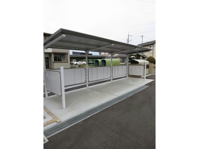 エテルナ　ナリッシュ　Ⅱ　の物件外観写真