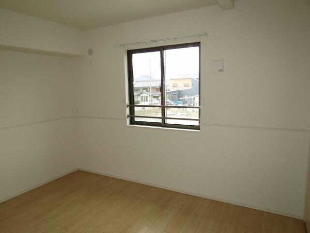 エテルナ　ナリッシュ　Ⅱ　の物件内観写真