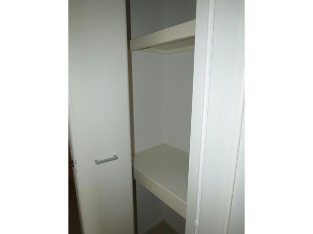 エテルナ　ナリッシュ　Ⅱ　の物件内観写真