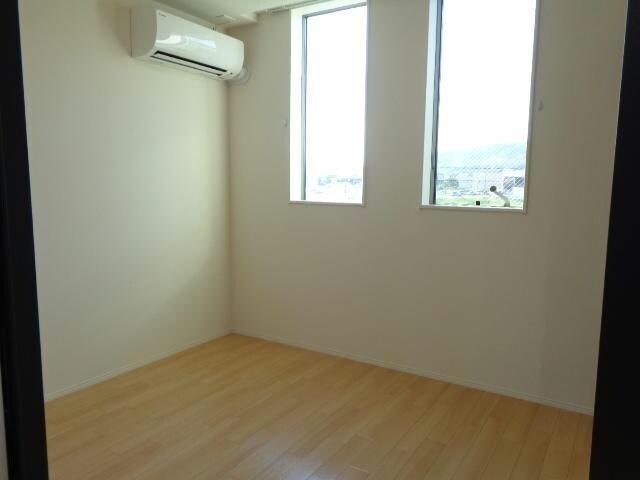 ウィスタリアの物件内観写真