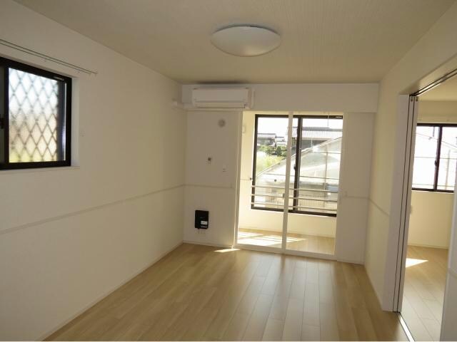 ベニアージュC・Dの物件内観写真