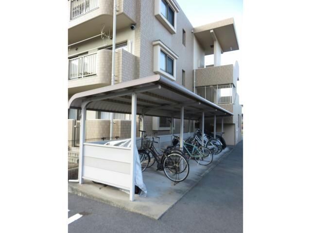 アプランドルⅤの物件外観写真