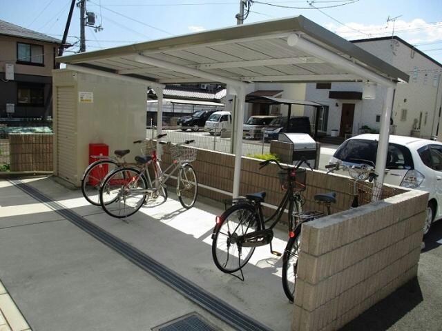 ミーテククルⅡの物件外観写真