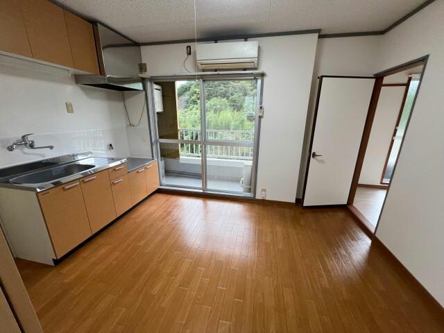 ビブレ下三栖の物件内観写真