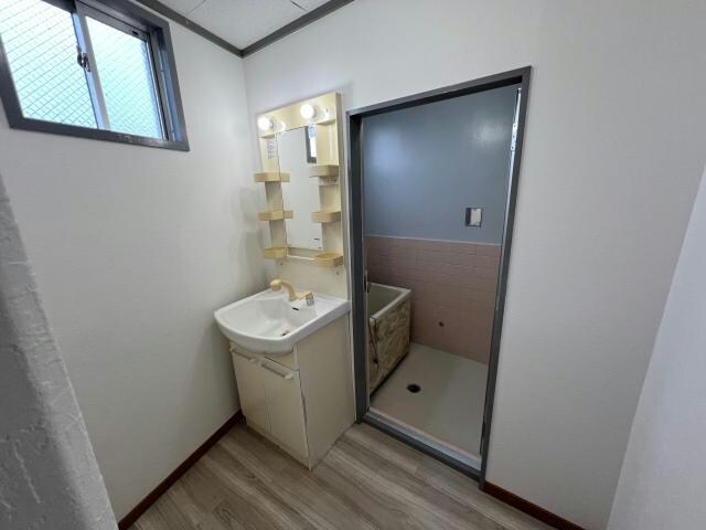 ビブレ下三栖の物件内観写真