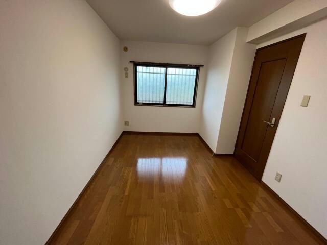 ゆららガーデンの物件内観写真