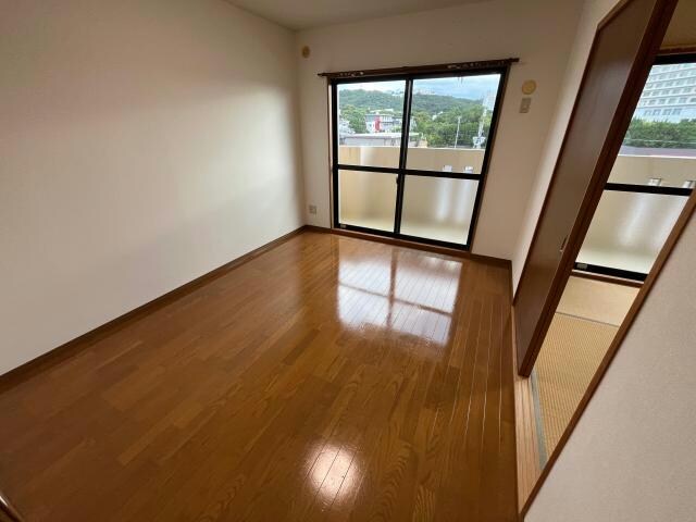 ゆららガーデンの物件内観写真