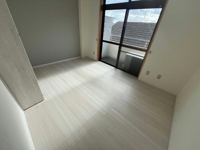 第二菖蒲谷マンションの物件内観写真