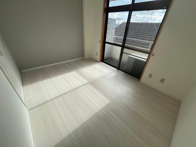 第二菖蒲谷マンションの物件内観写真