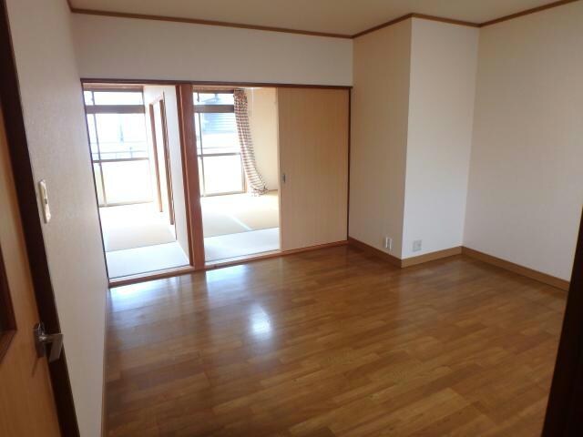 ヴィラ松下の物件内観写真