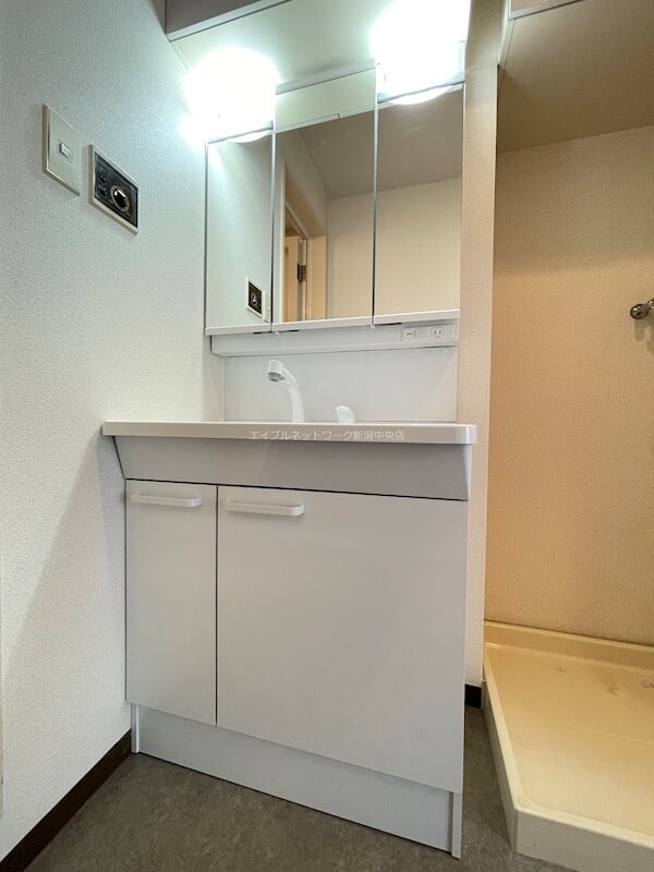 ヴェルシティ河渡の物件内観写真