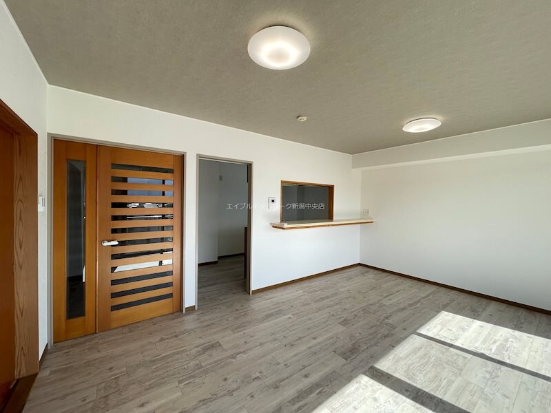 ヴェルシティ河渡の物件内観写真