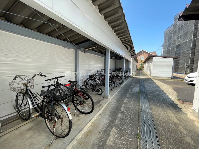 ヴェルシティ河渡の物件内観写真