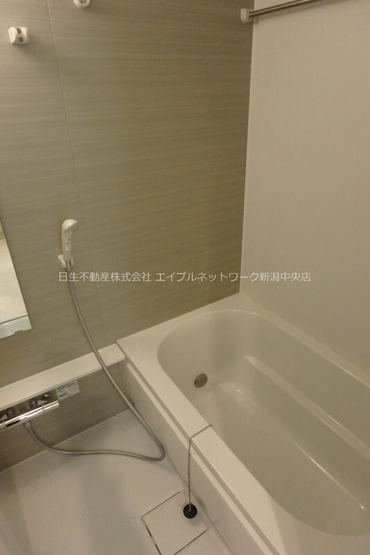 BUENA万代1丁目の物件内観写真