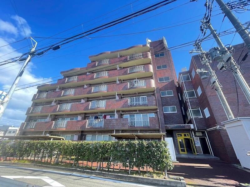 ラポール菜の花館の物件外観写真