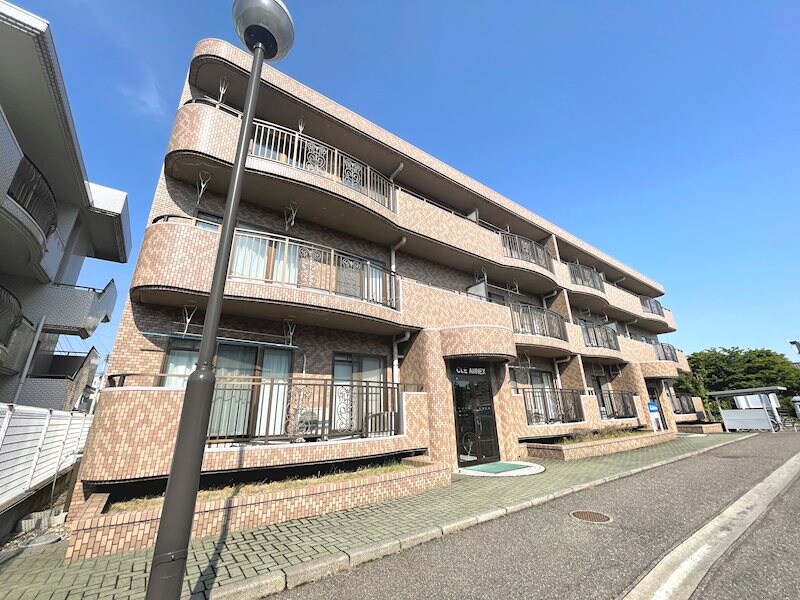クレ アネックスの物件外観写真