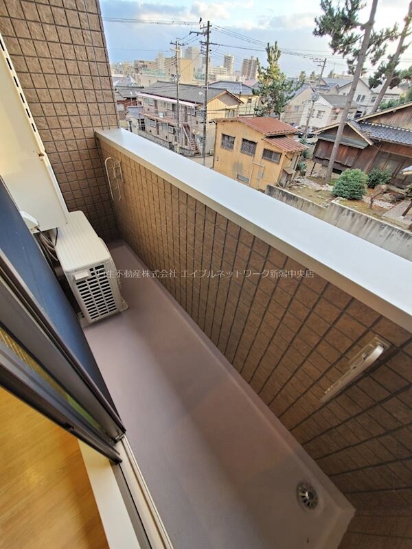 HILLS　MEJIROの物件内観写真