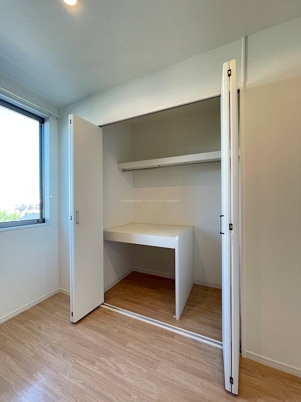 HILLS　MEJIROの物件内観写真