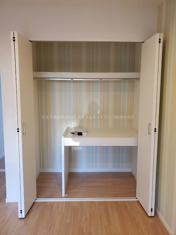 HILLS　MEJIROの物件内観写真