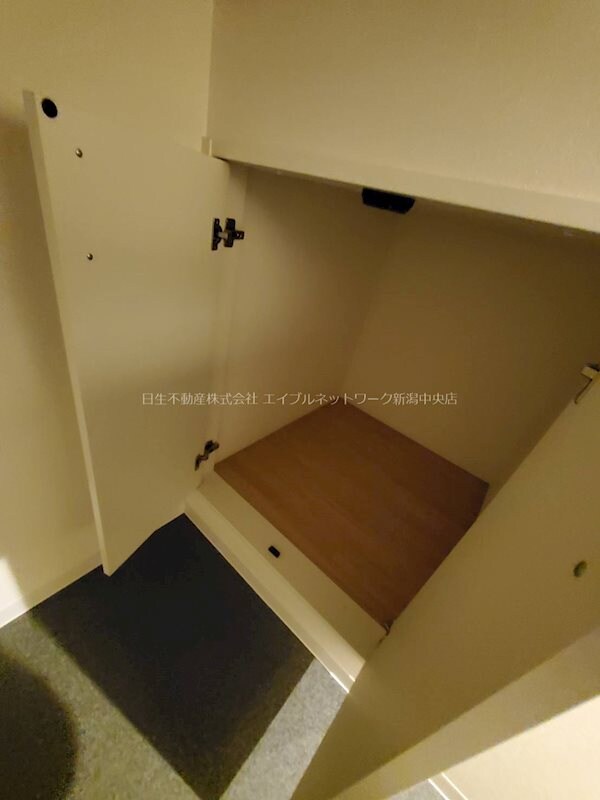 HILLS　MEJIROの物件内観写真