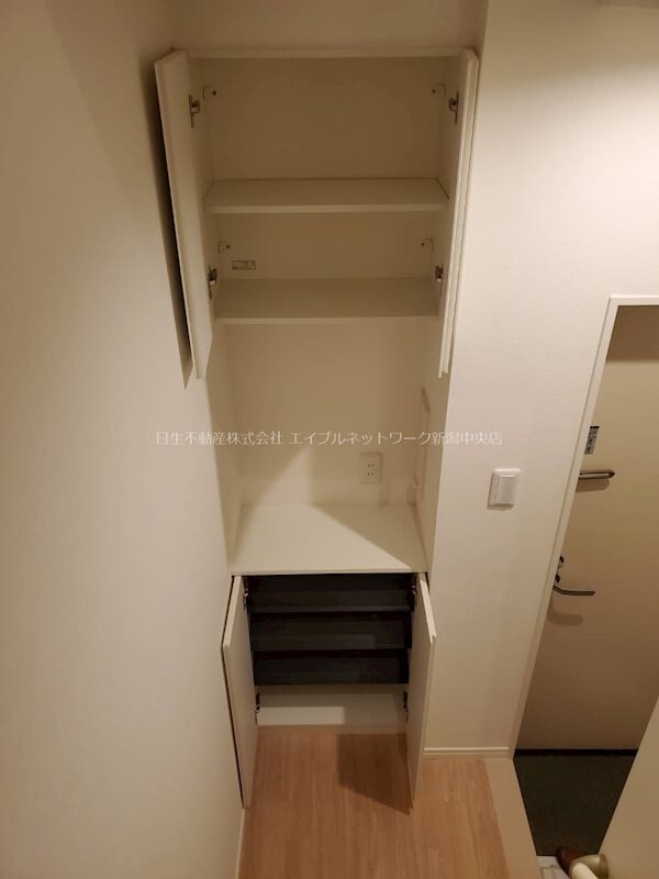 HILLS　MEJIROの物件内観写真