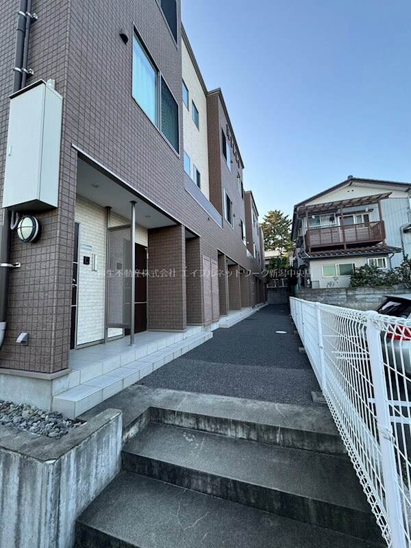 HILLS　MEJIROの物件内観写真