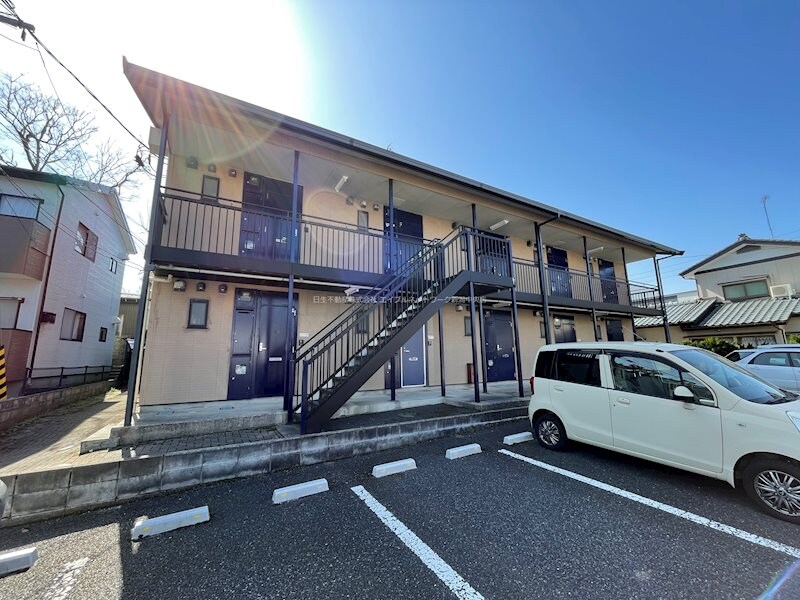 カルティエラタンB棟の物件外観写真