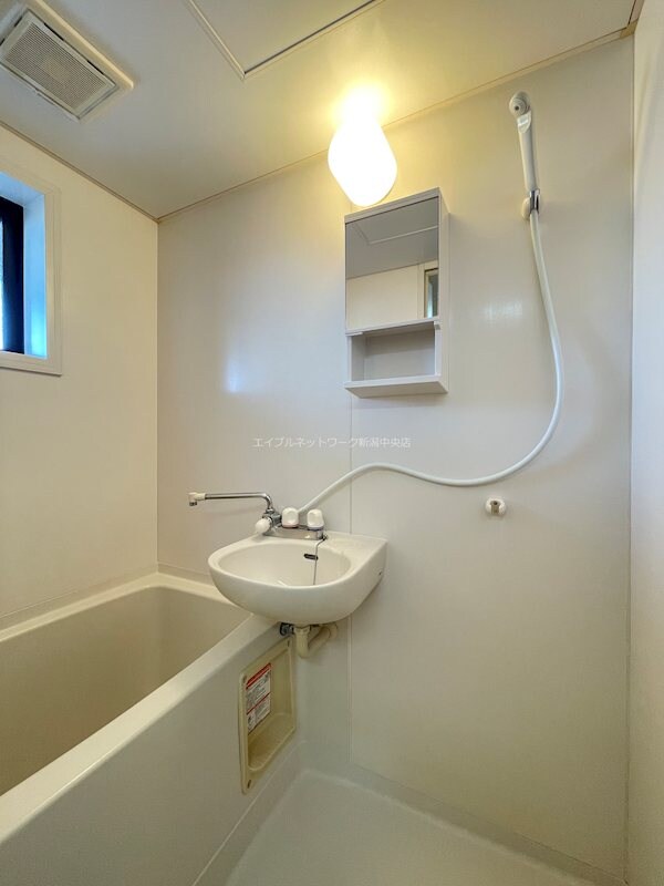 カルティエラタンB棟の物件内観写真