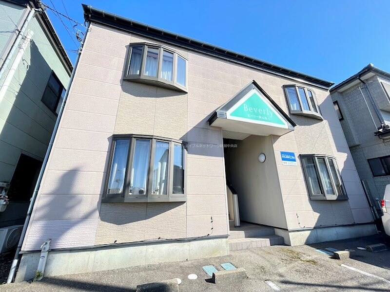 ビバリー新元島の物件外観写真