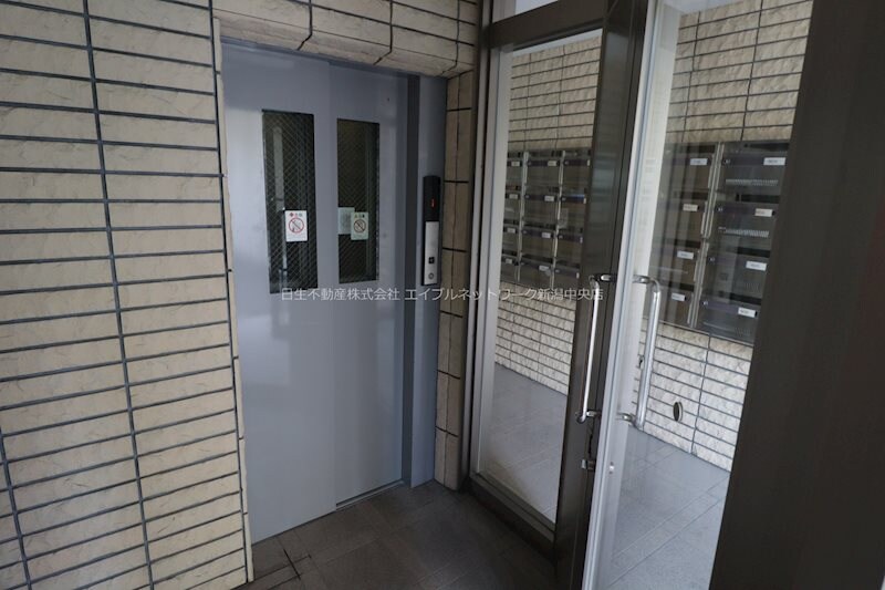 フェリシア東中通の物件内観写真