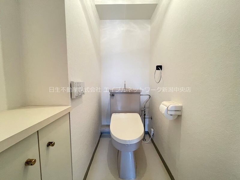 ホワイトプラザ西堀の物件内観写真