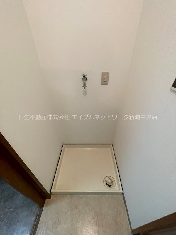 ホワイトプラザ西堀の物件内観写真