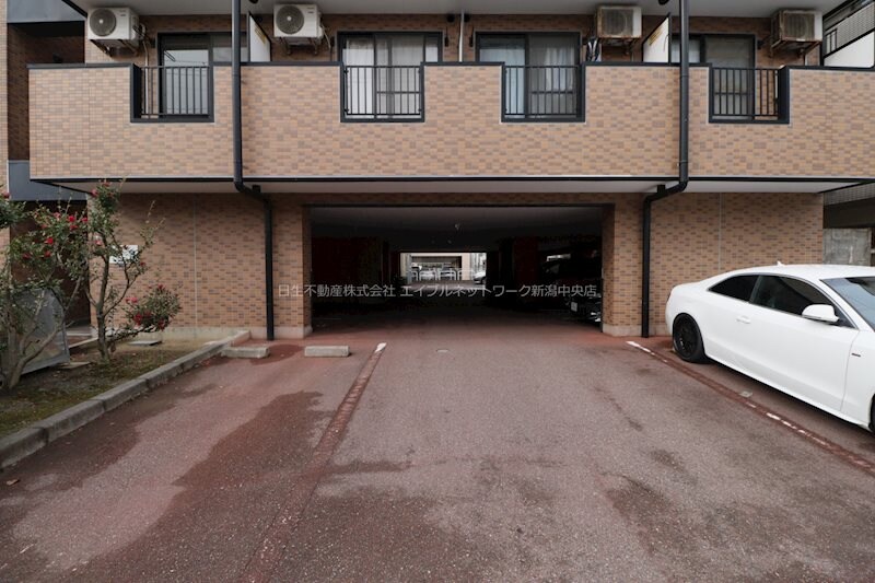 グランエグゼの物件内観写真