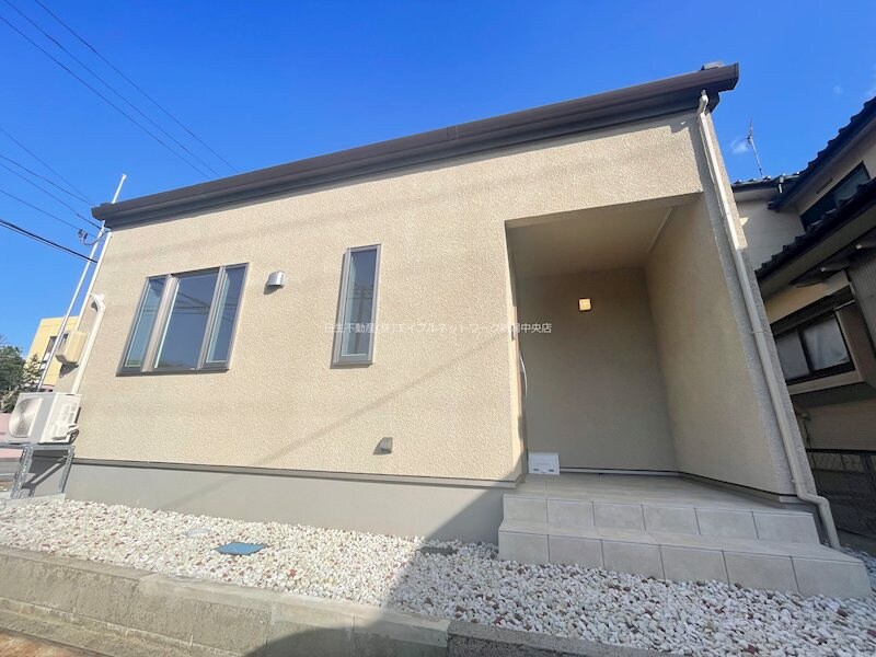 柳原3丁目A貸家の物件外観写真