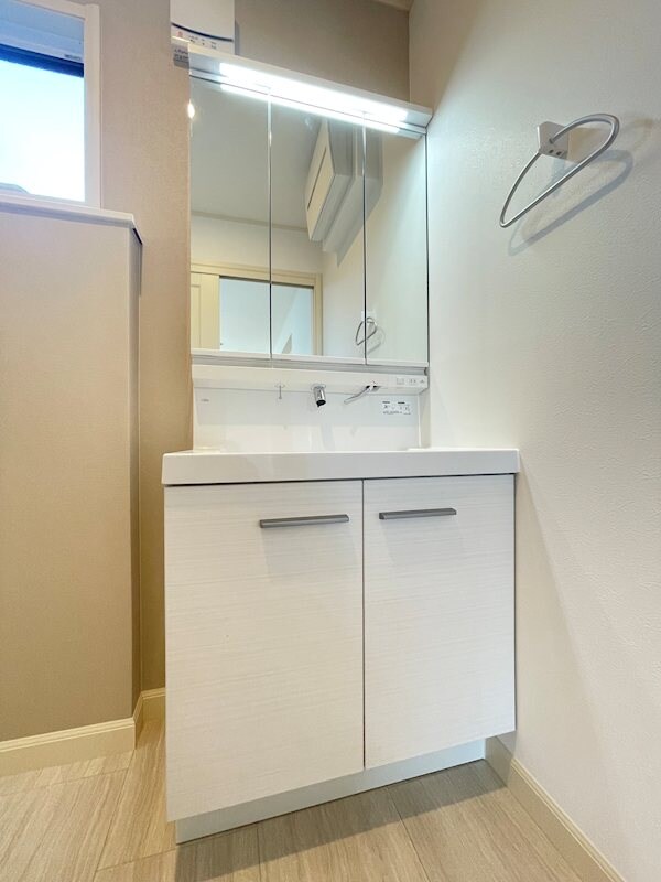 柳原3丁目A貸家の物件内観写真