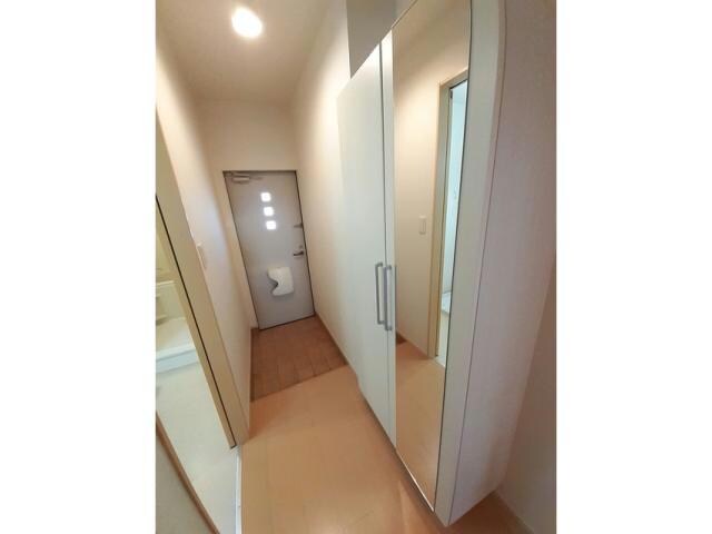 中津駅 バス8分  宝蔵寺入口下車：停歩9分 1階の物件内観写真