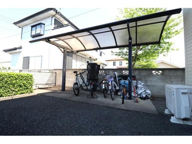 アットイーズⅠの物件外観写真