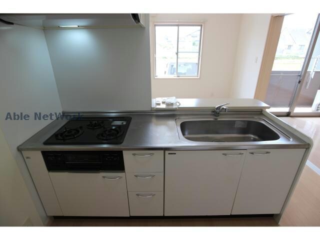 ウィスターコート斐川Aの物件内観写真