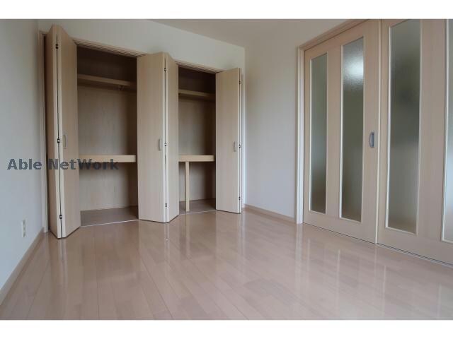 ウィスターコート斐川Aの物件内観写真