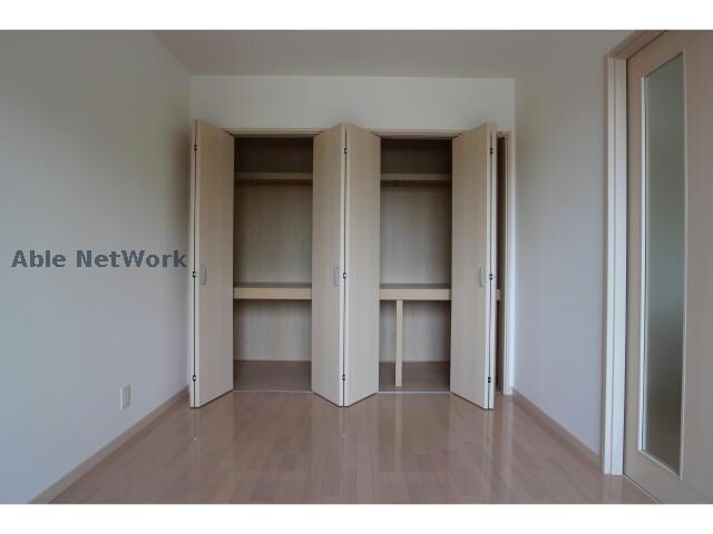 ウィスターコート斐川Aの物件内観写真