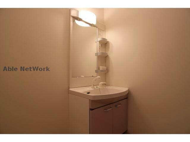 ウィスターコート斐川Aの物件内観写真